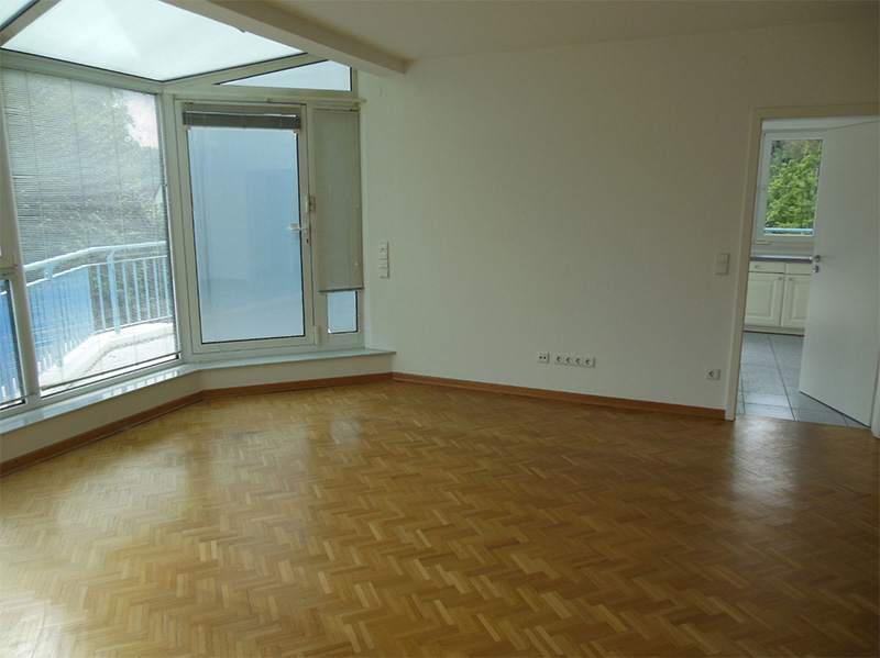 Neu renoviert - aber das ist ein deprimierender erster Anblick, wenn man das Objekt betritt. Und es sieht so klein aus!